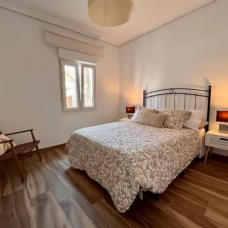 Apartment Canalejas 66